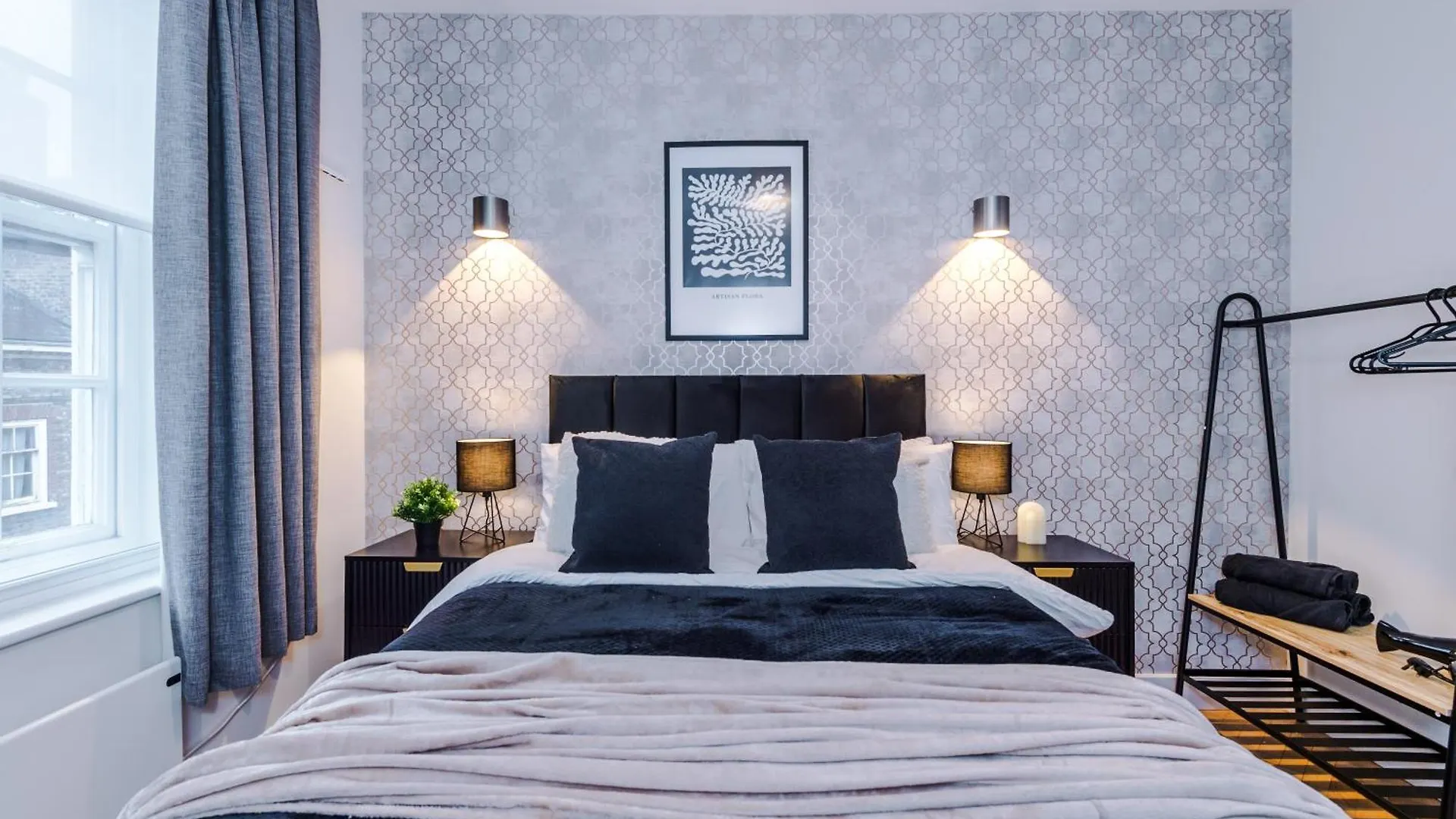 Boutique Central York Apartments Sleep 12