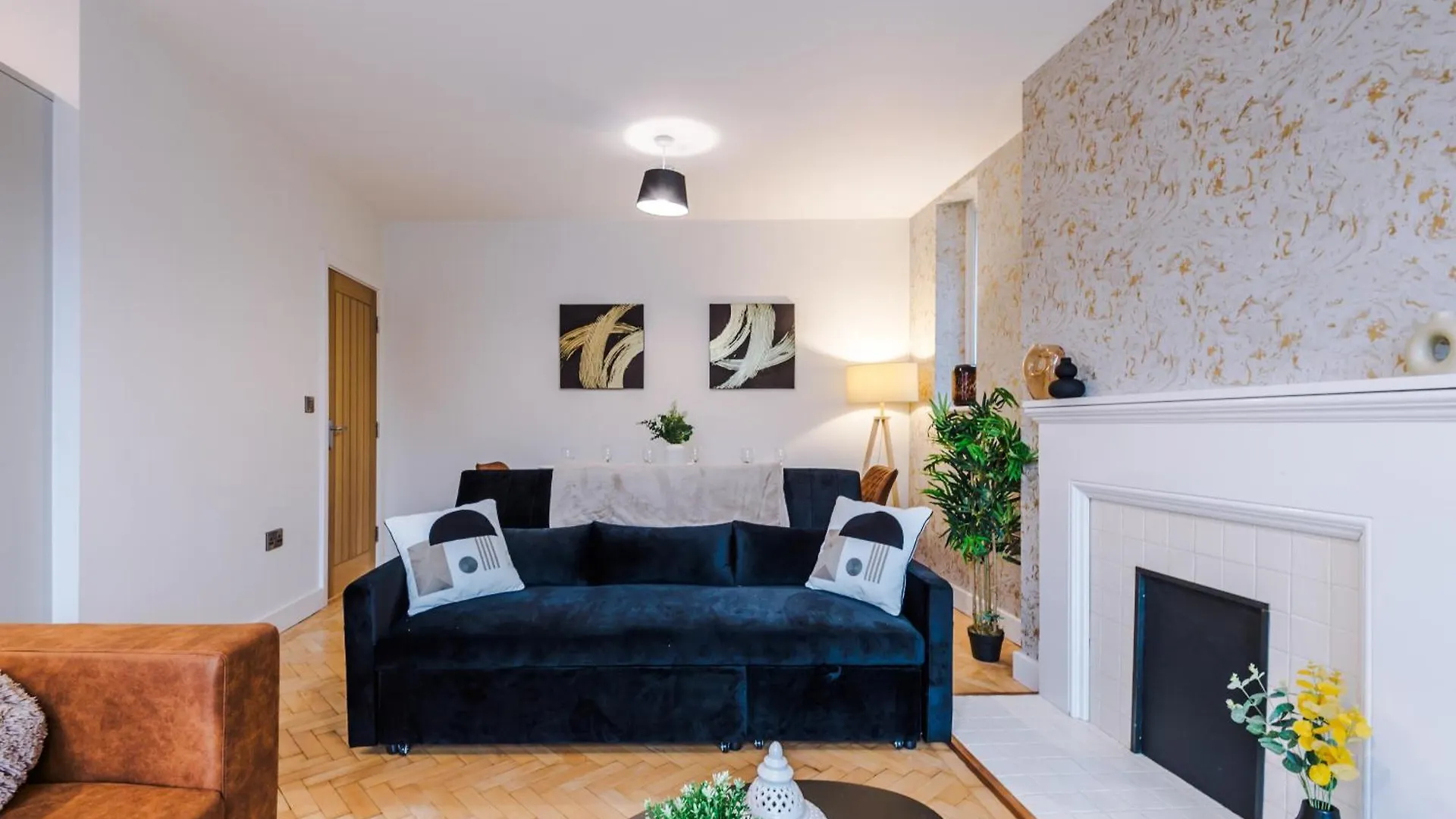 Boutique Central York Apartments Sleep 12