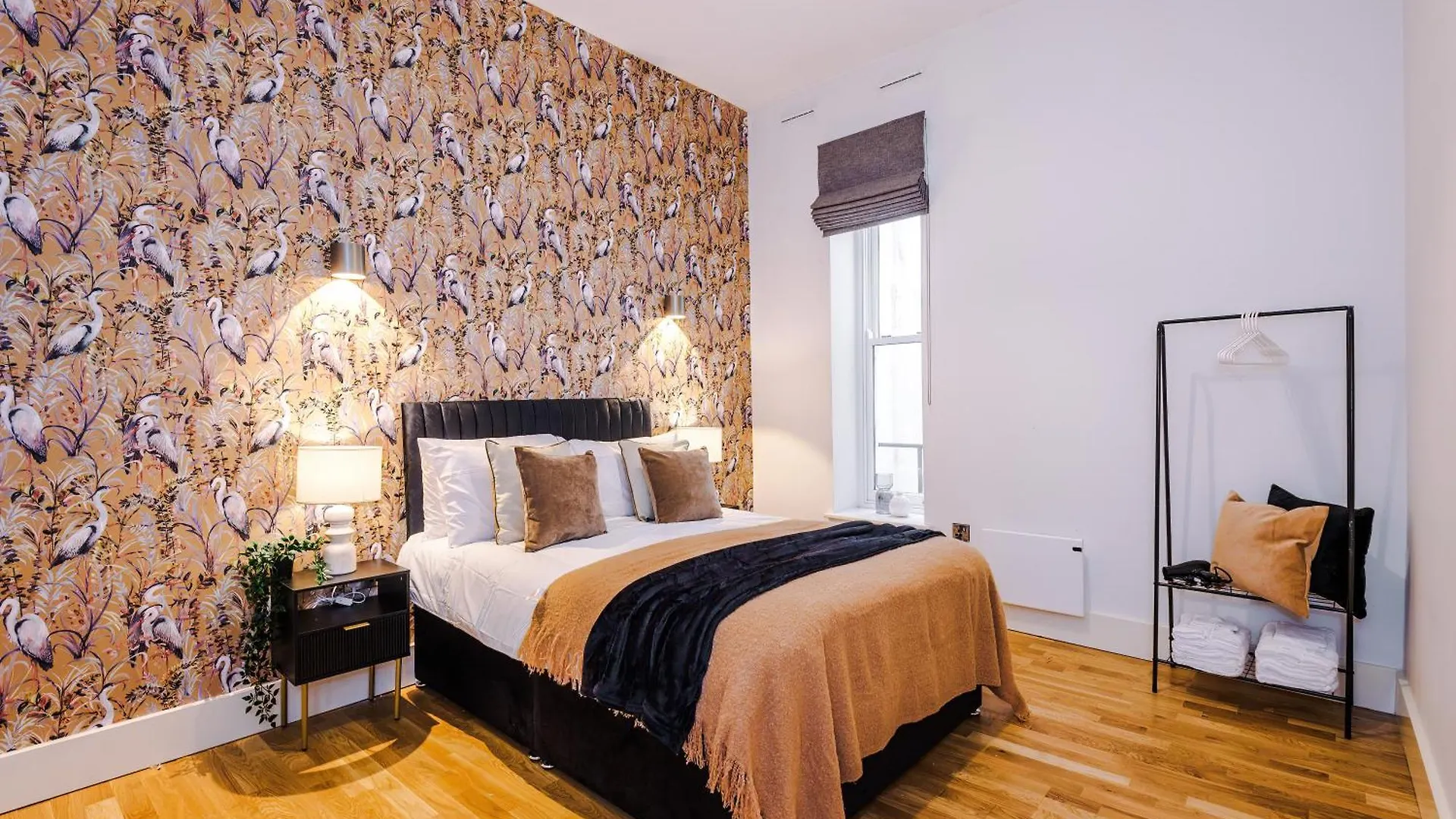 Boutique Central York Apartments Sleep 12
